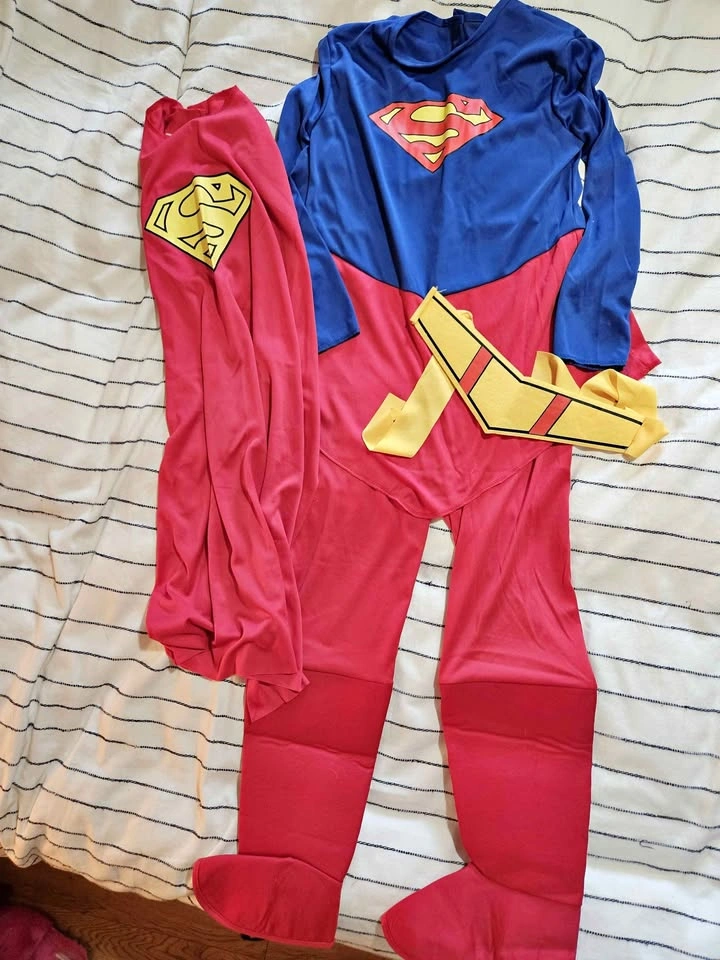 Supergirl Costume Age 5-7