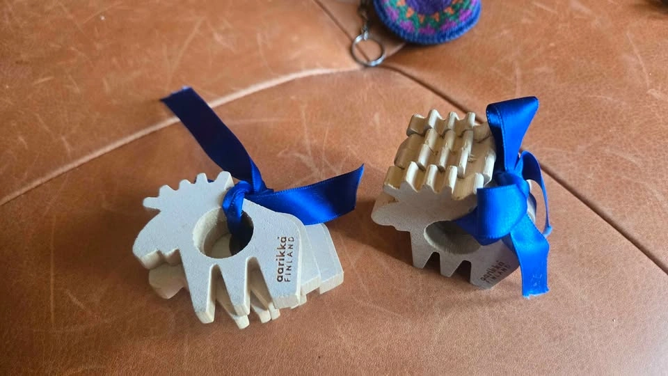 Wood Reindeer Napkin Holders Finland - photo 2