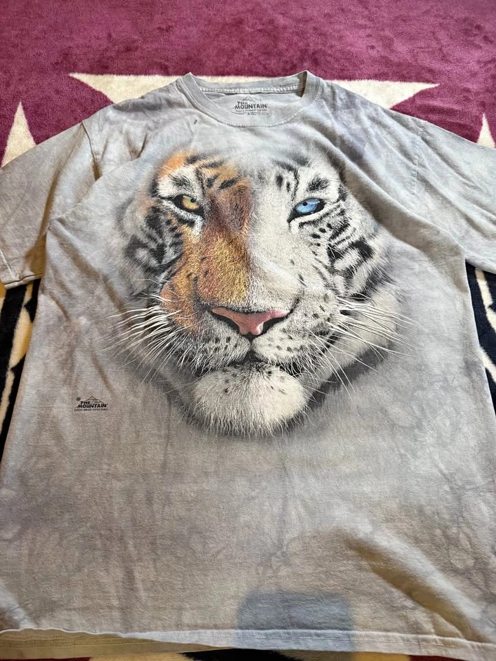 The Mountain “Lion” Tee