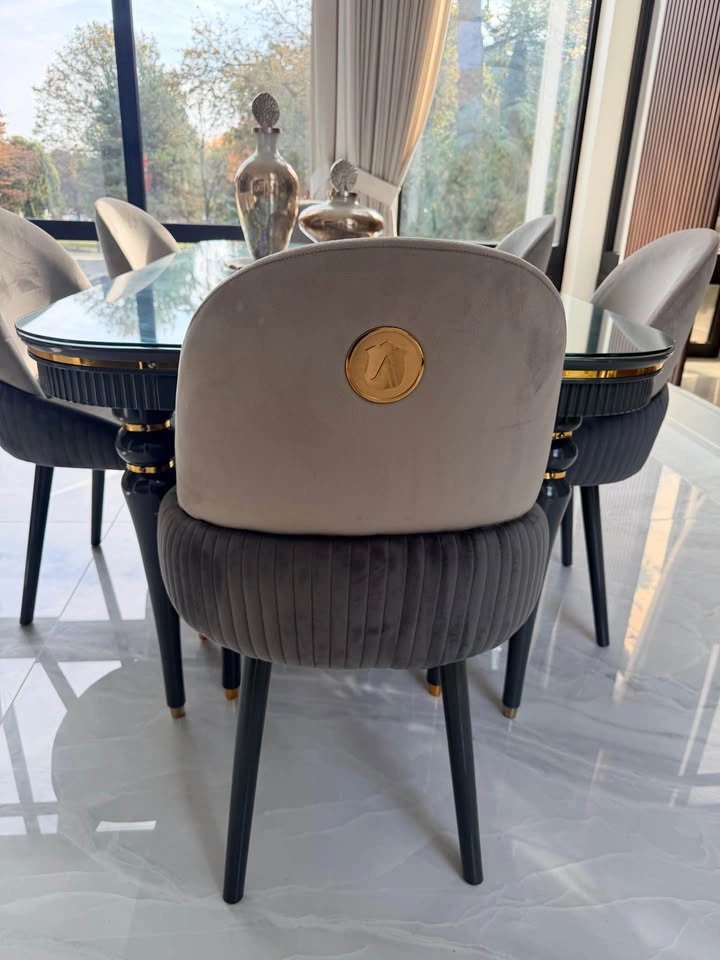 Luxury Modern Dining Table with 6 Matching Chairs - photo 2