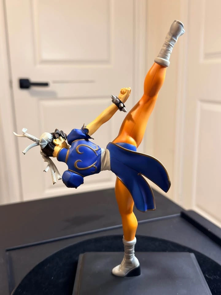 Epoch Statue Chun-Li Super Street Fighter II 1/8 Scale - photo 3