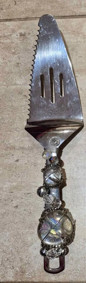 Beaded Stainless Steel Cake Server - photo 4