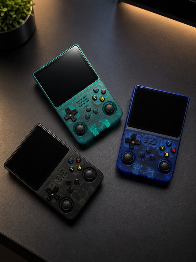 R36S RETRO HANDHELD CONSOLE | 21,000+ GAMES | BRAND NEW - photo 3