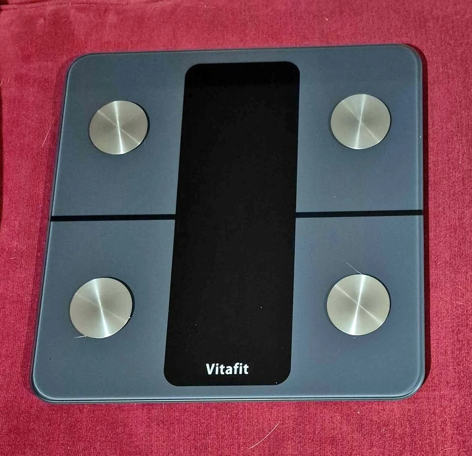 NEW Vitafit Smart Body Fat Scale, multiple users, friendly app