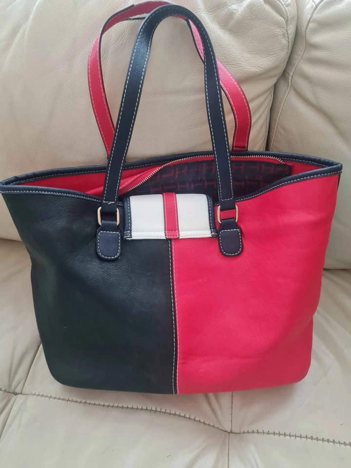 Tommy Hilfiger purse - photo 2