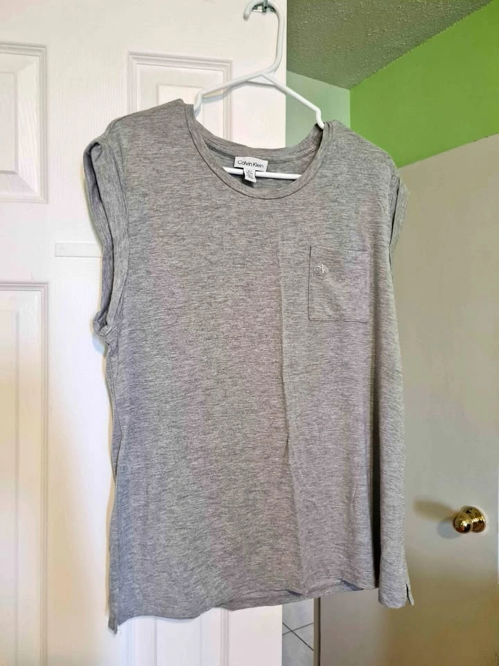 CK T-shirt size XL