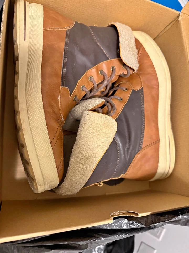 Brown Winter Sneaker Boots size 9
