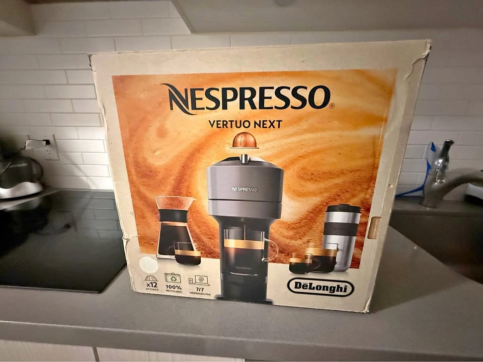 Nespresso Vertuo Next by De'Longhi