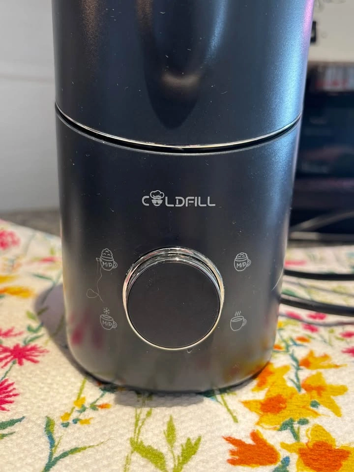 Standalone Electric Frother - photo 2