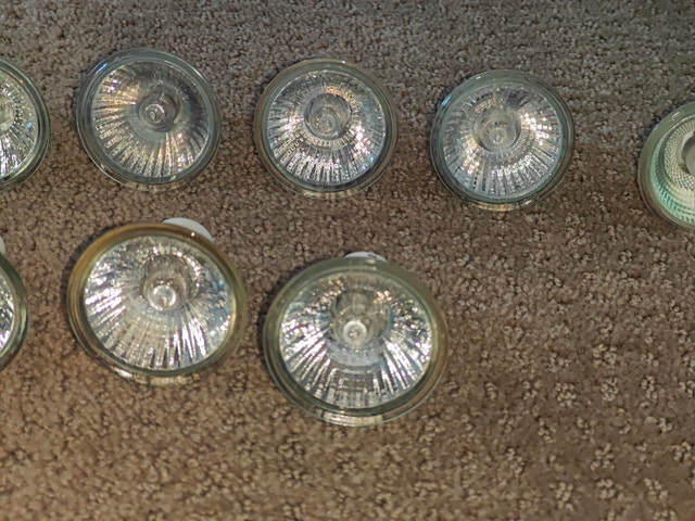 13 x GU10 Halogen Light Bulbs, 50W – Used - photo 3