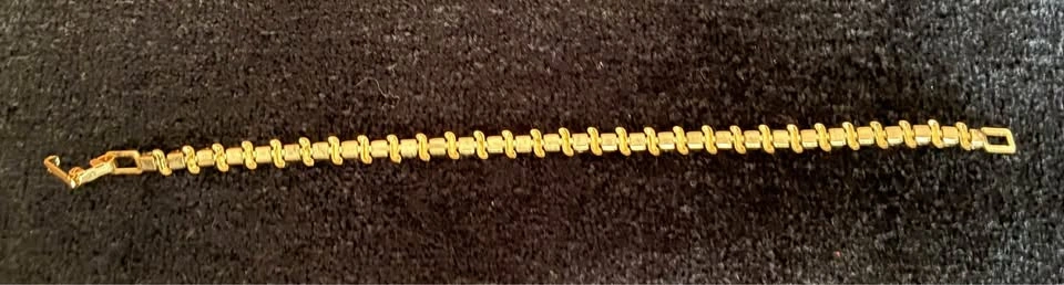 Vintage Gold-Tone S-Link Rhinestone Tennis Bracelet (7.36”) - photo 2