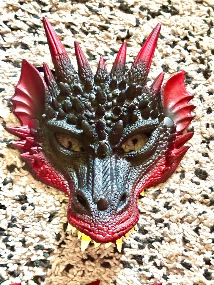 Dragon Costumes - tail, mask, bendable wings - photo 4
