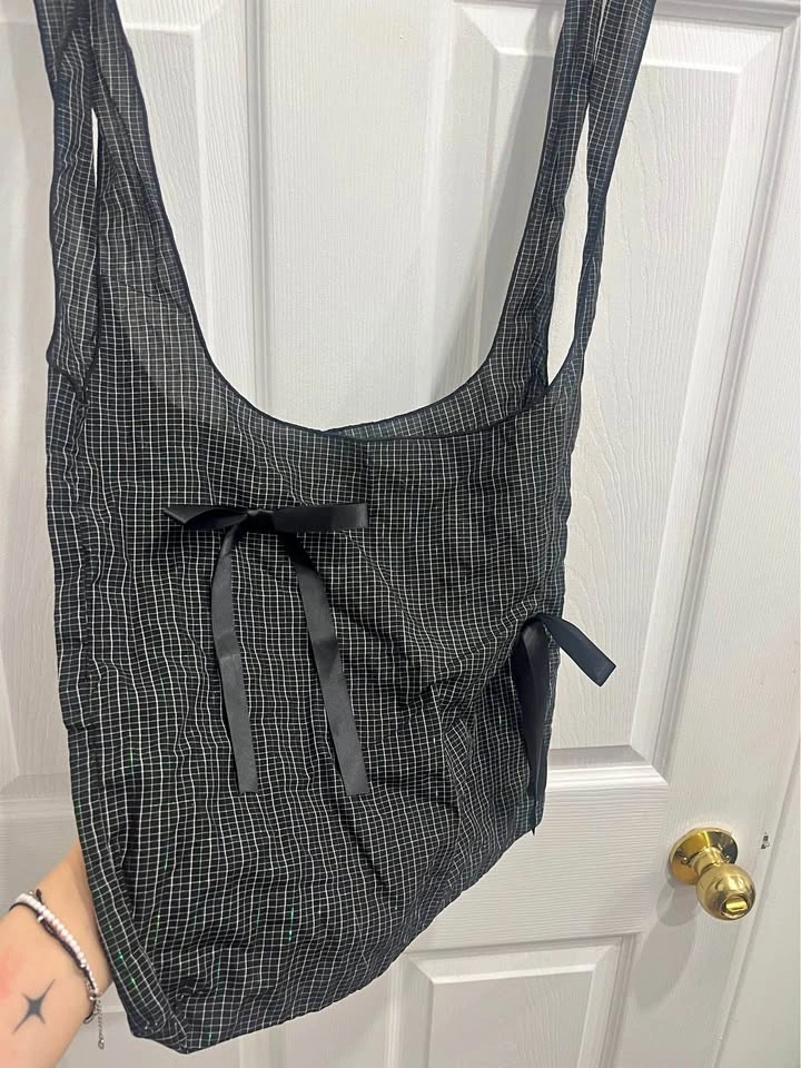 Black Ribbon Tote