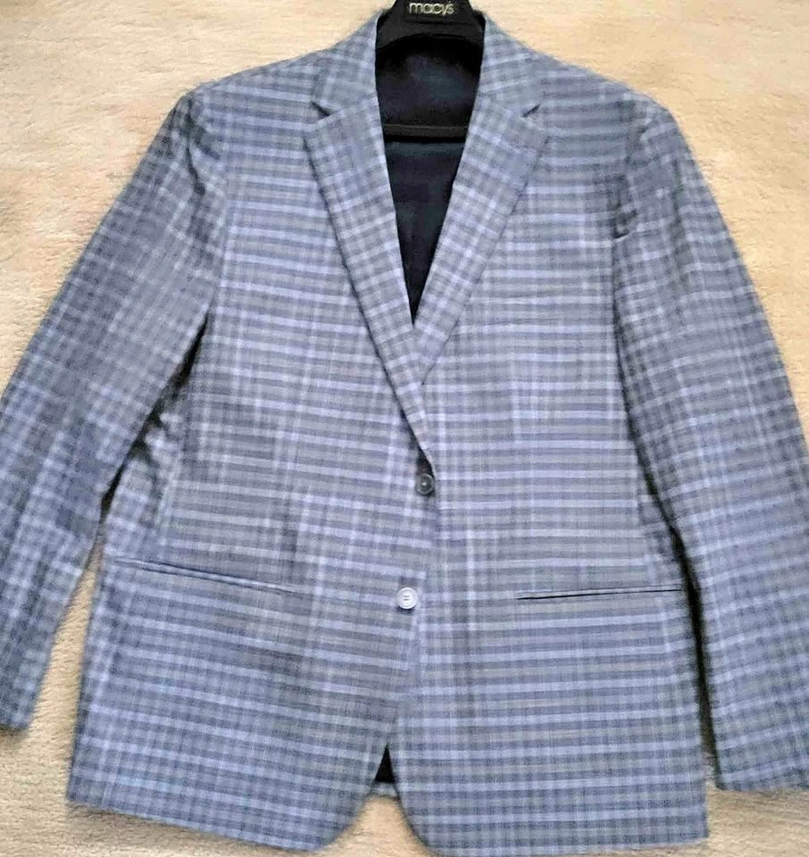 Tommy Hilfiger Blazer size 48R $375 Retail Value