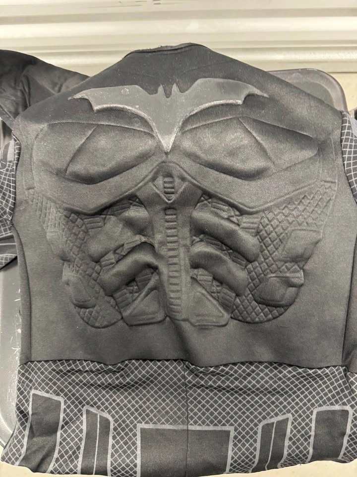 The Dark Knight Batman Boy’s Costume - photo 4