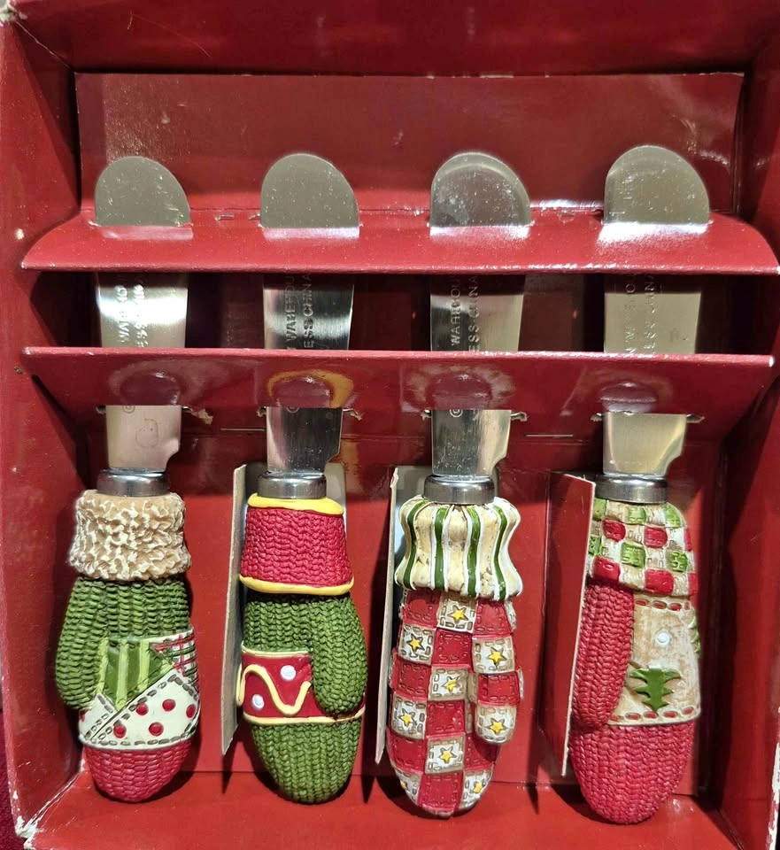 Mitten spreaders (Skokie)