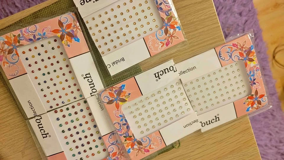Fine Touch Bindi Collection