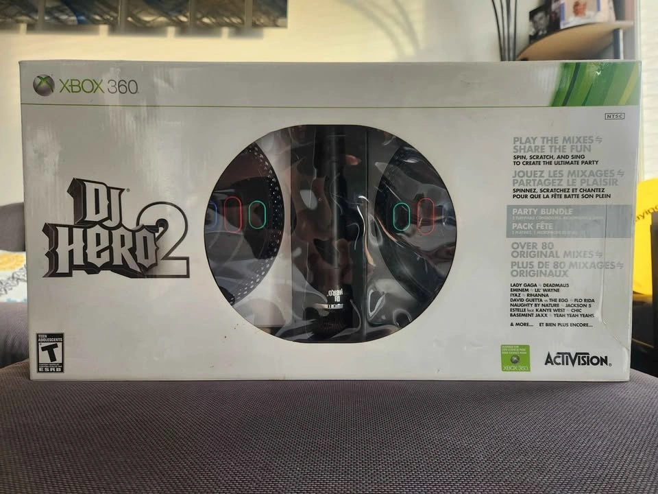 XBOX 360 DJ Hero 2 Party Bundle