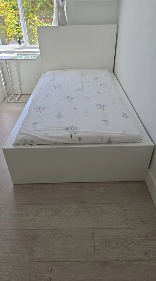 Single Bed Frame with Mattress - photo 4