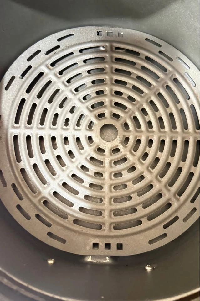 Moving Sale - Digital Air fryer in original packaging - photo 4