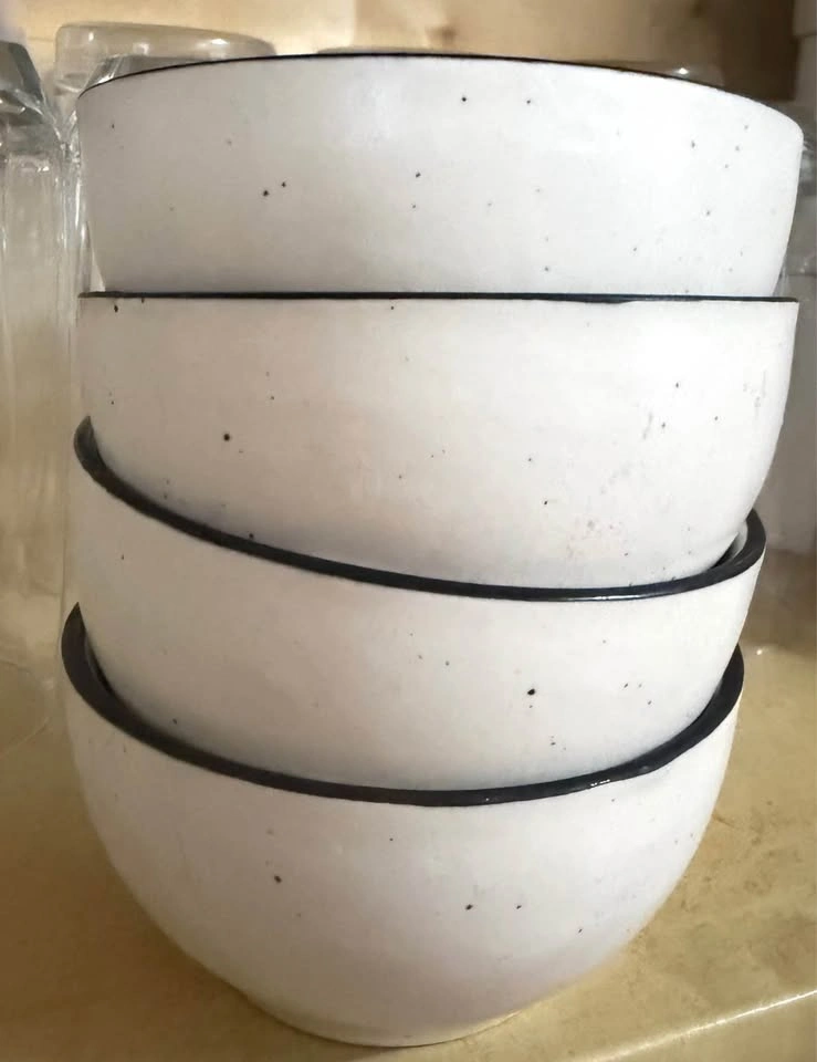 Moving Sale - Dinner Plate and Bowl - photo 3