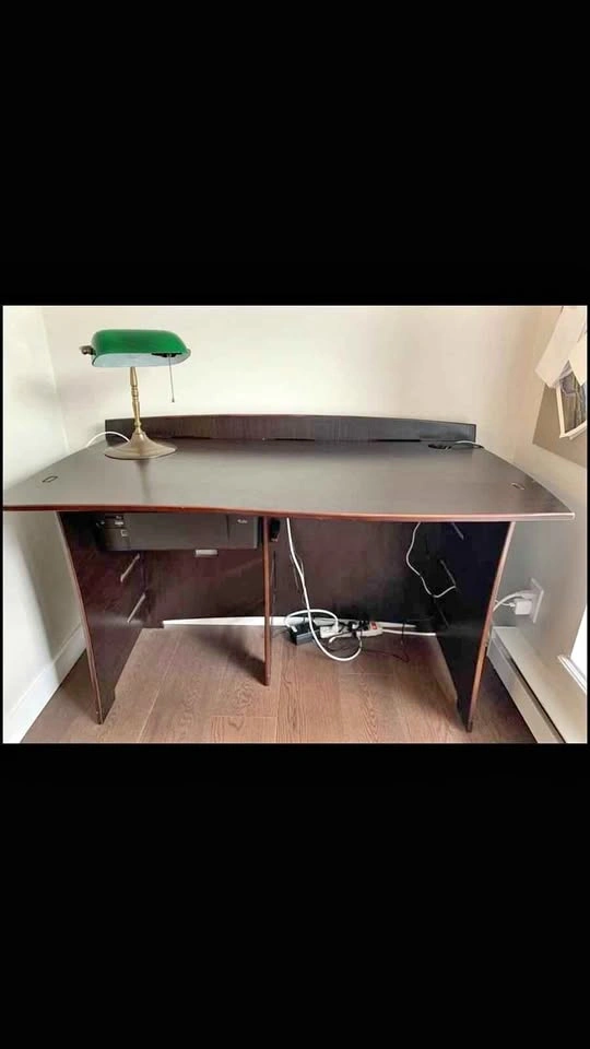 Dark Wood Grain Office Desk