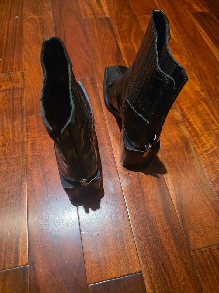Schutz Croc-Embossed Leather Ankle Boots - photo 3