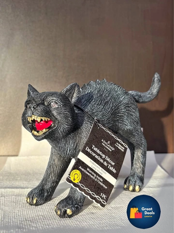 Table top cat decor