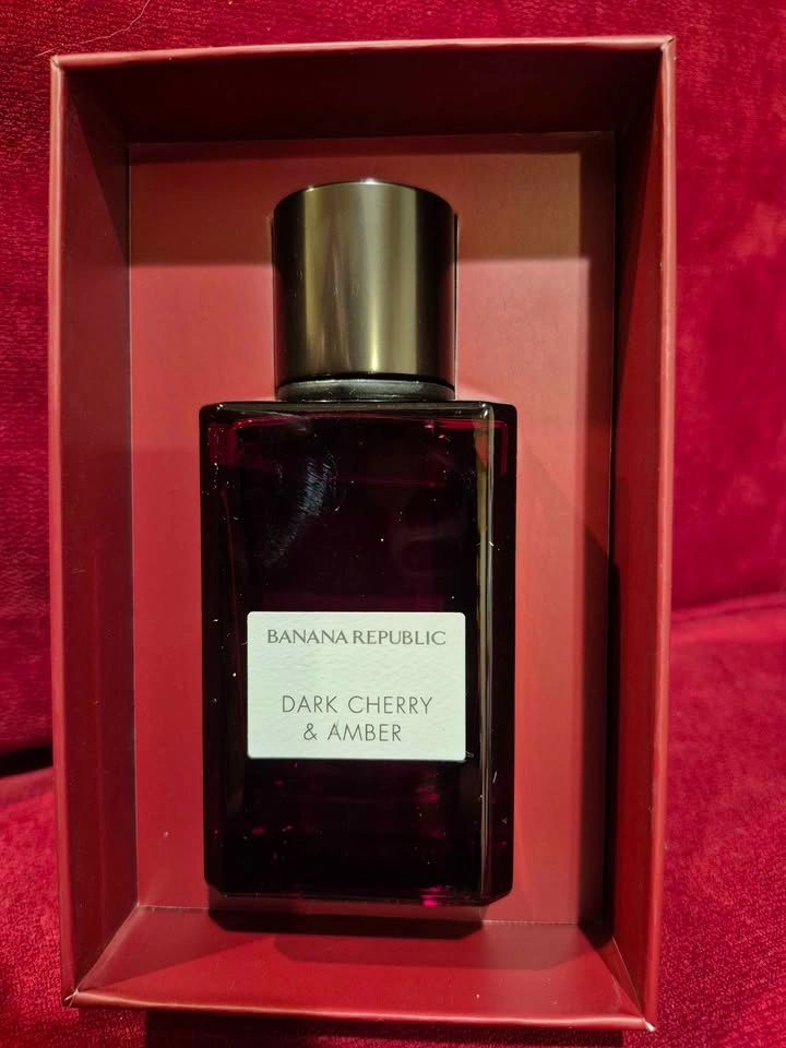 Banana Republic Dark Cherry & Amber Eau de Parfum 2.5 oz - photo 2