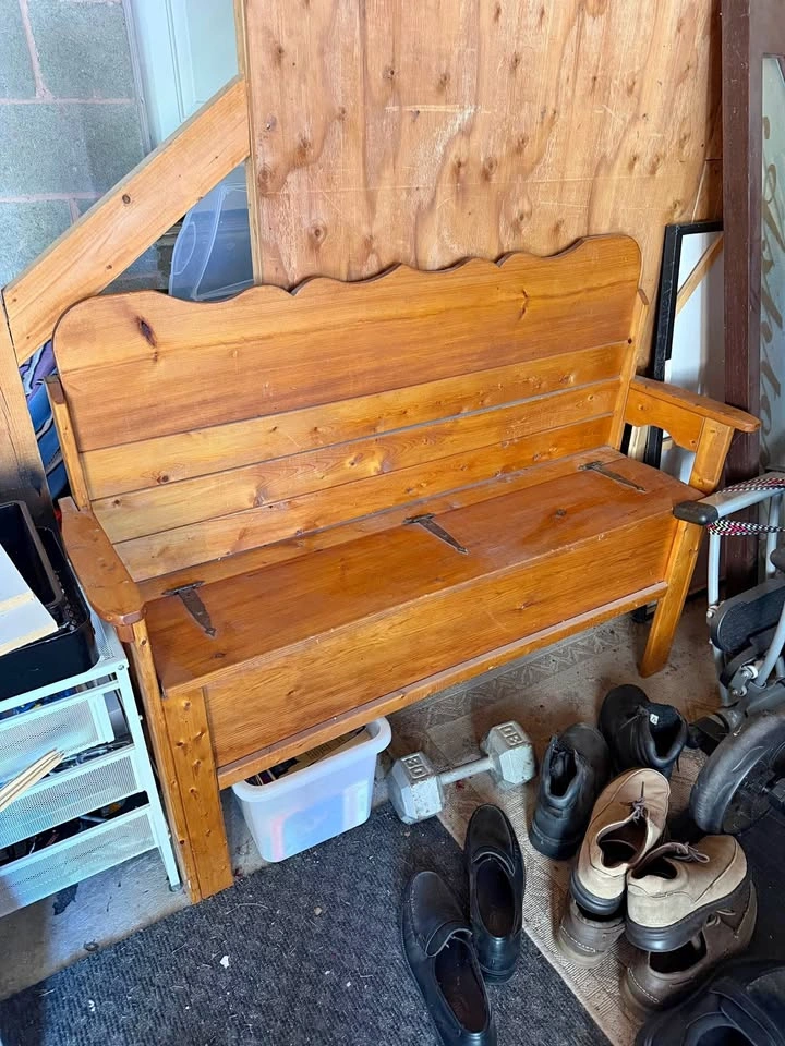 Wooden shoe bench