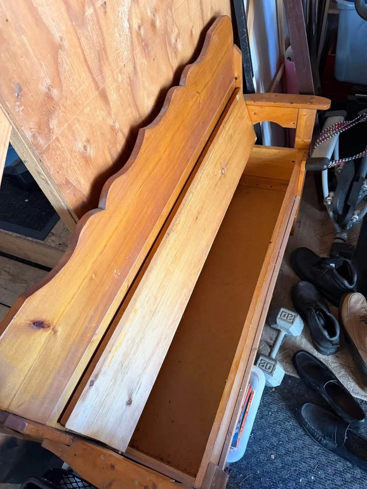 Wooden shoe bench - photo 2