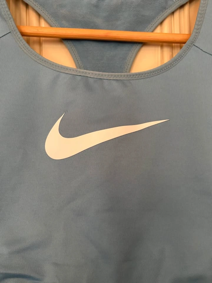 Nike Sports Bra - photo 2