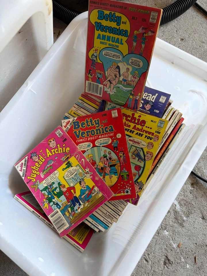 1970s/80s Archie comics - photo 2