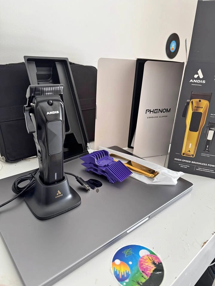 Andis Phenom Clippers