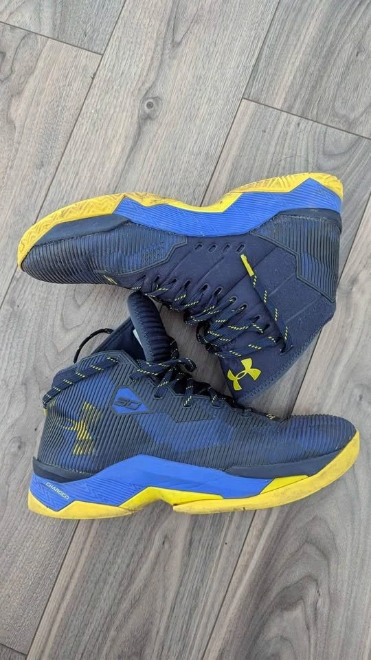 Steph Curry 2 Size 10 - photo 2