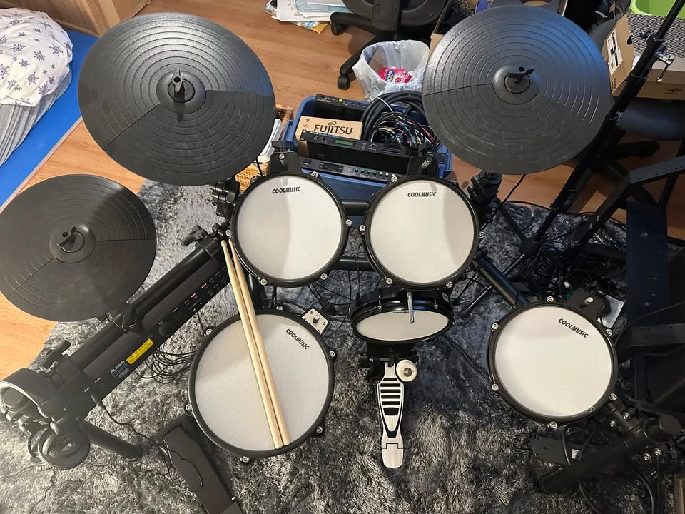 Alesis D4 Drum Brain with All Mesh Head Electronic Drum Kit - photo 4