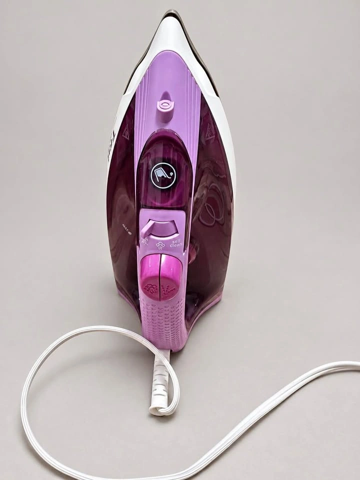 T-fal Steam Iron - Purple & White