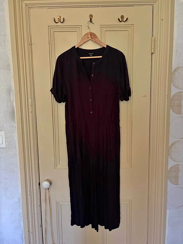 Ann Taylor Black Short Sleeve Jumpsuit