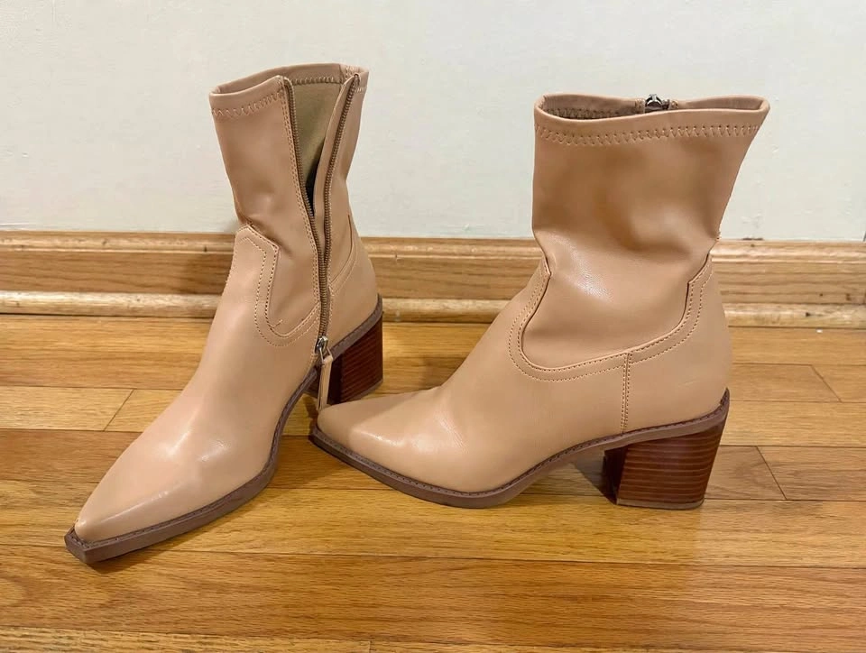 Dolce Vita Josiah Western Ankle Boots - Dune Beige - 7.5M