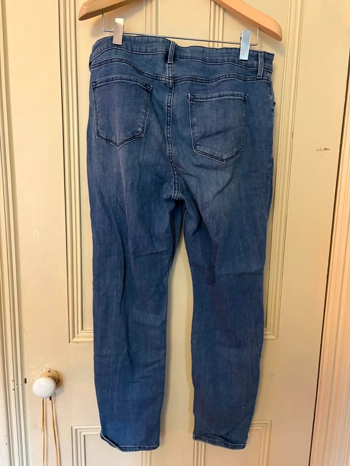 Old Navy High-Rise Straight Jeans Size 16 - photo 3