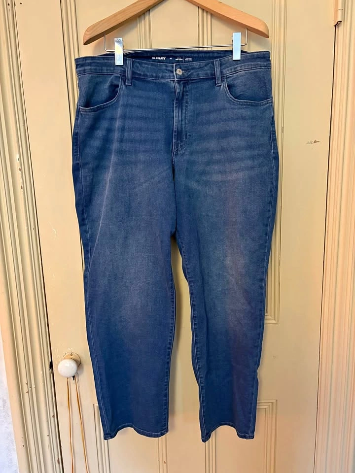 Old Navy Wow Loose High-Rise Jeans Size 18
