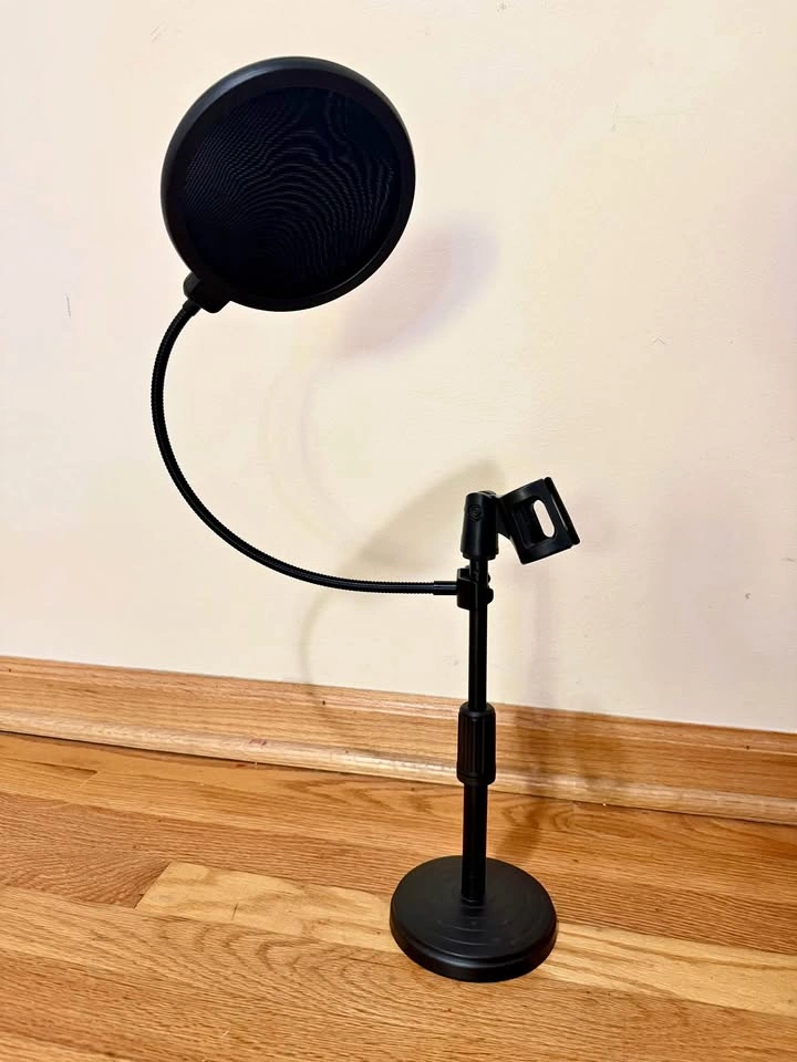 Desktop Microphone Stand with Pop‑Filter