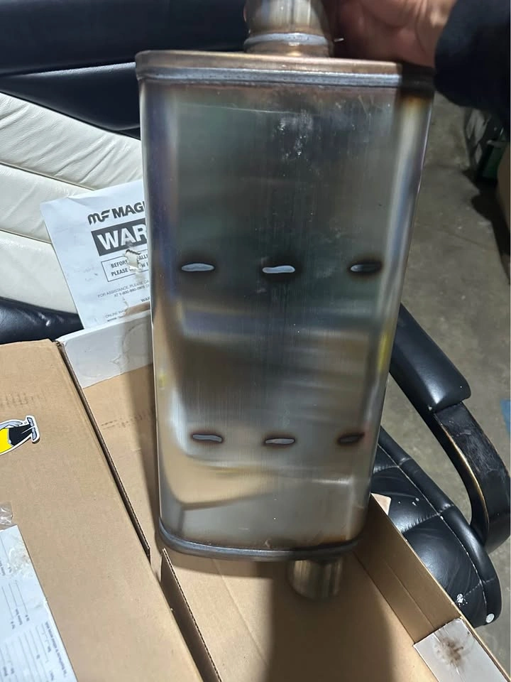 MagnaFlow Universal Muffler - photo 3