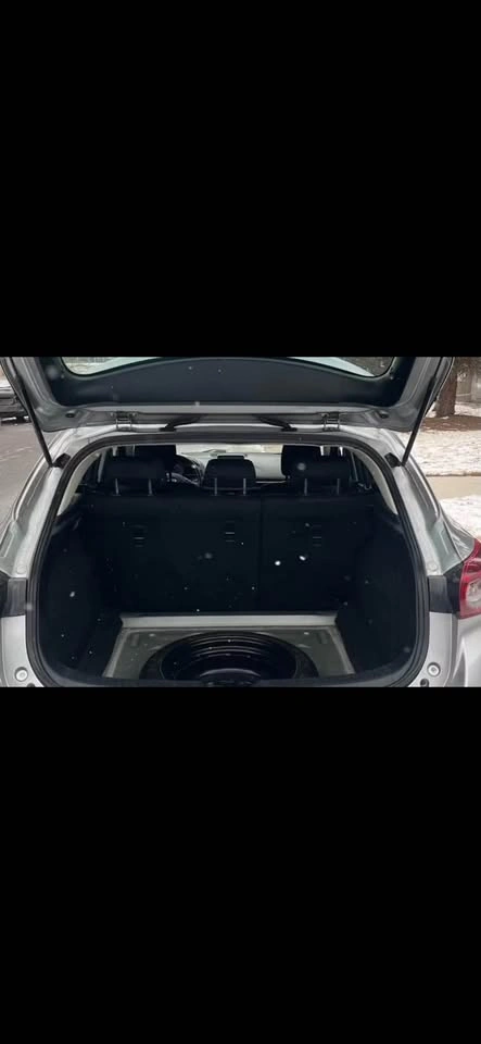 Mazda 3 Hatchback – Active Status | No Accidents - photo 3