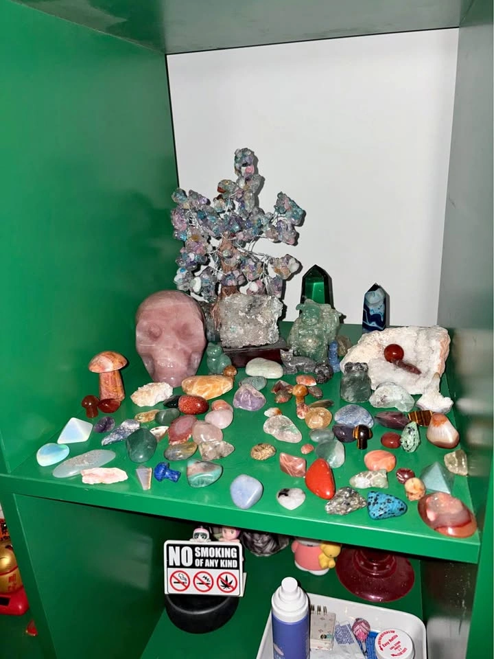 Entire crystal lot