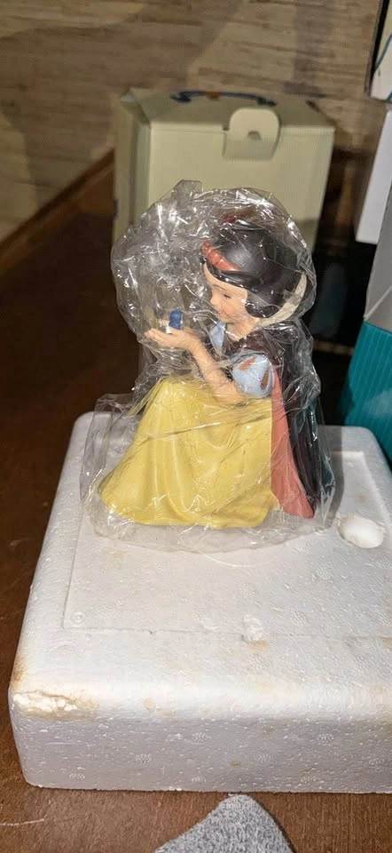 Disney Snow White Collectible Figurine