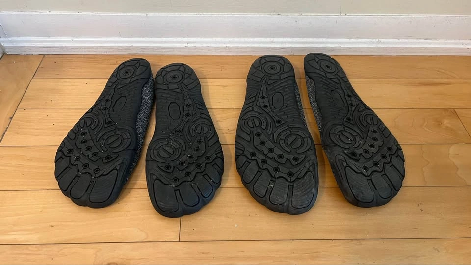 Water shoes Size 9 & 12 - photo 2