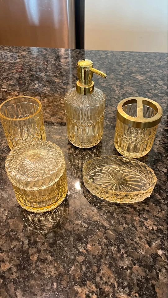 Gold Bathroom Accessories Set – 5 Pieces - photo 3