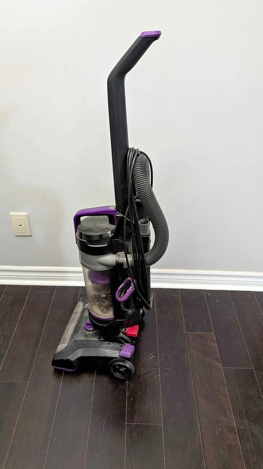 Bissell PowerForce Helix Bagless Upright Vacuum