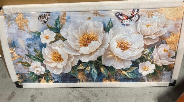 Brand New in Box Vintage Floral Butterfly Canvas Wall Art - photo 3